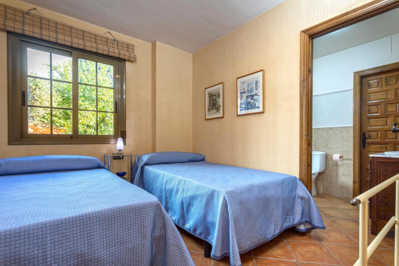 Casa Flores Con Piscina Interior Climatizada Alcaucín Eksteriør bilde