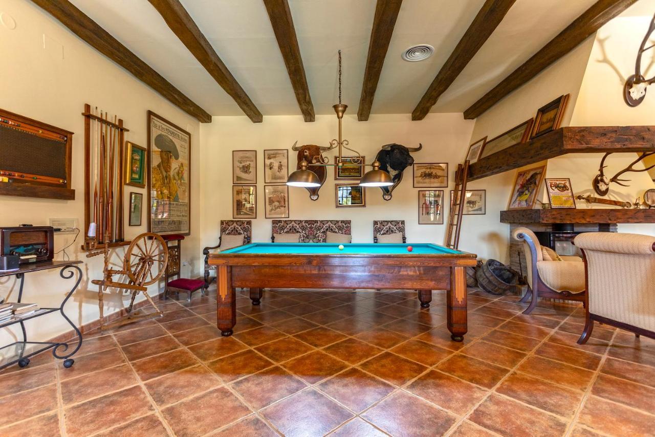 Casa Flores Con Piscina Interior Climatizada Alcaucín Eksteriør bilde