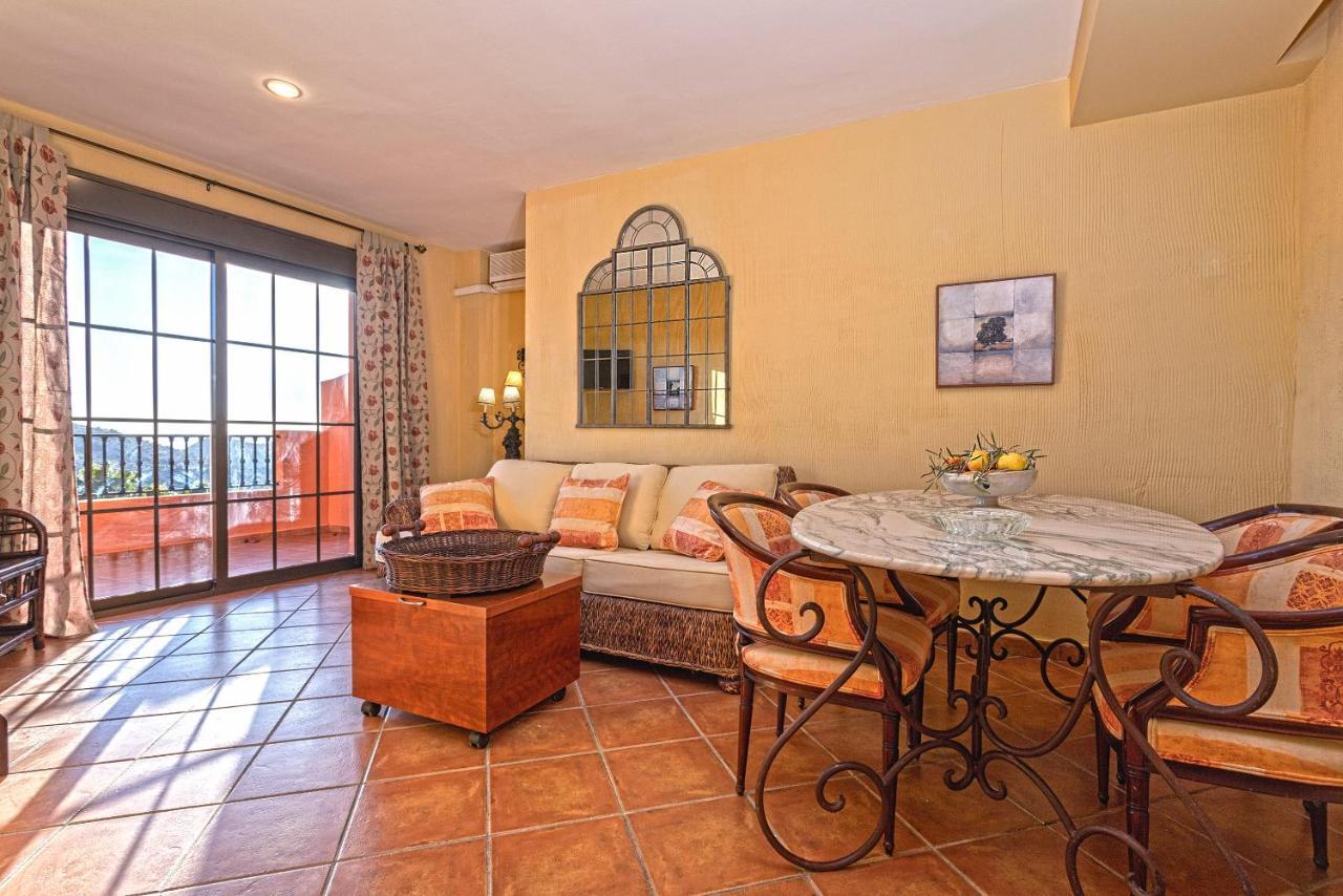 Casa Flores Con Piscina Interior Climatizada Alcaucín Eksteriør bilde